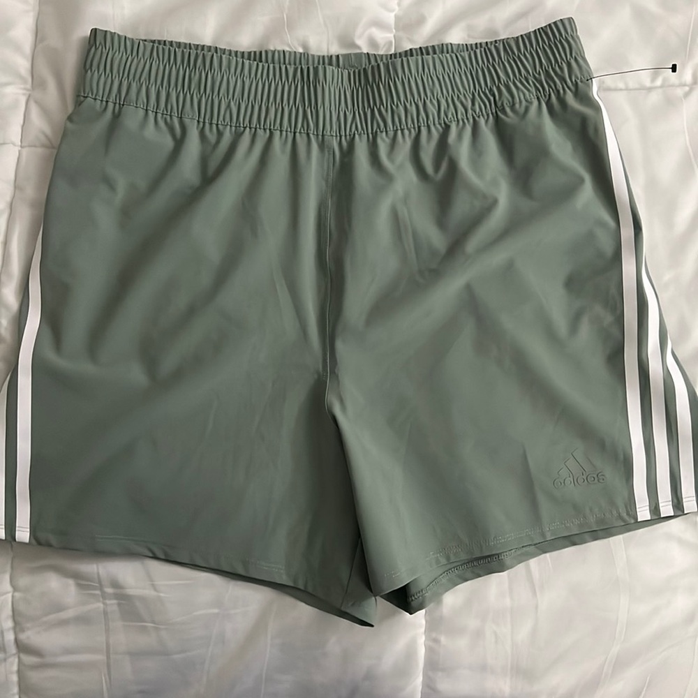 COPY - Adidas Running Shorts Size 12 in Woman’s Green and White